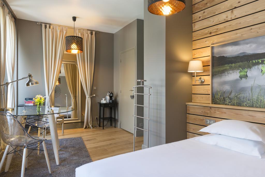 Hotel De Russie Le Mont-Dore Eksteriør billede