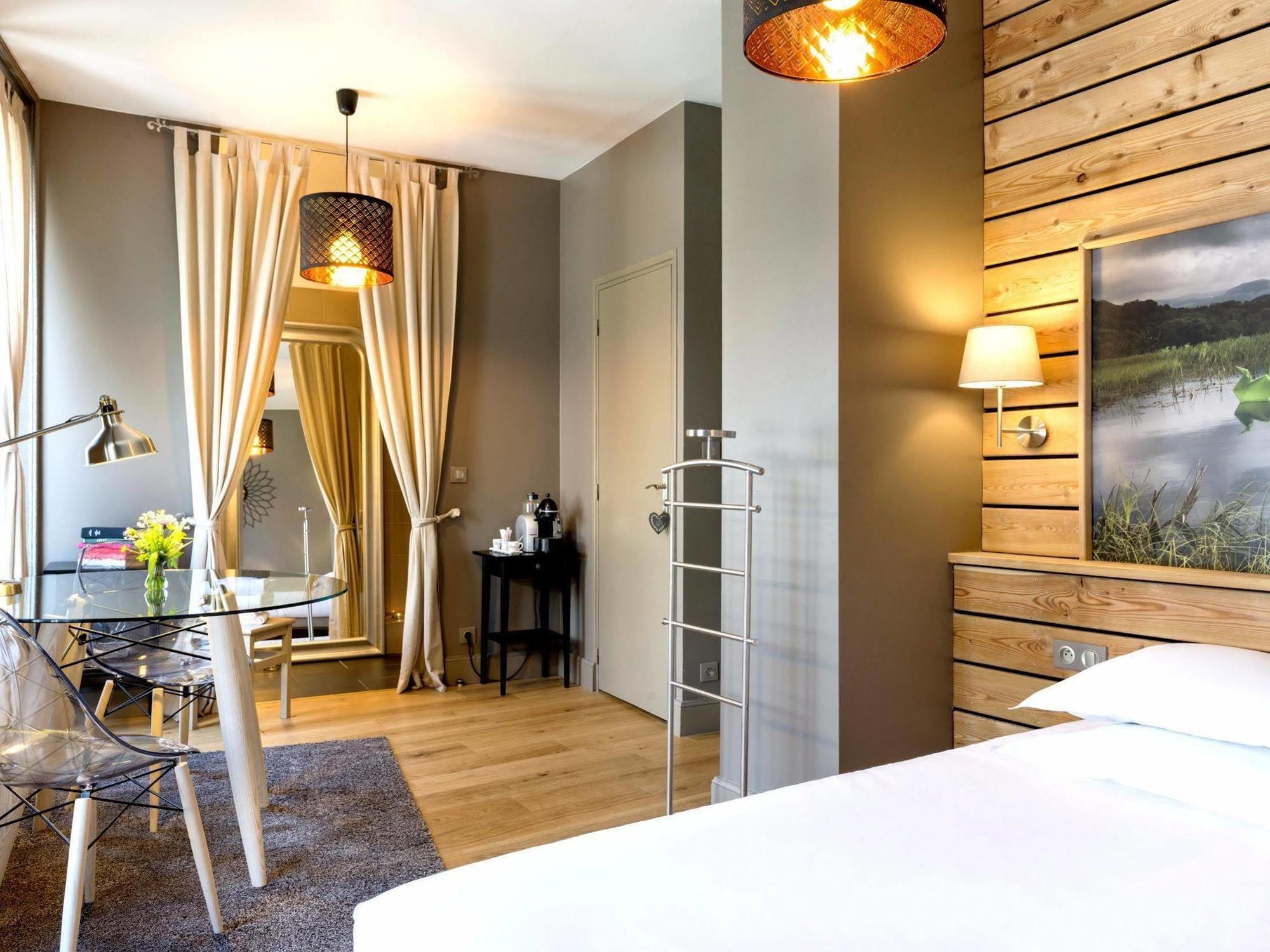 Hotel De Russie Le Mont-Dore Eksteriør billede